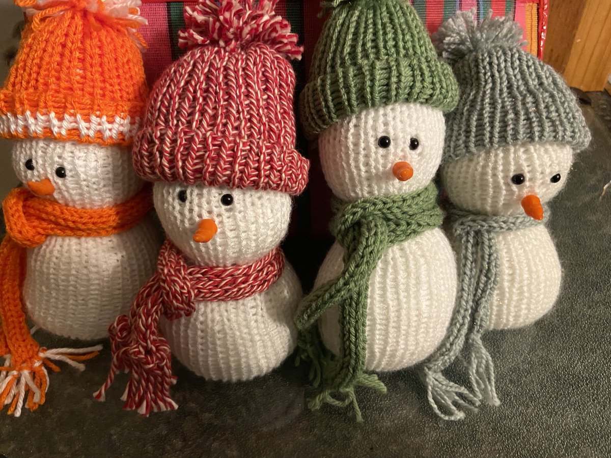 sonya_cam's tweet photo. Mamaw was so proud of the cookies and snowmen she got to make as Christmas gifts for everyone. She couldn’t stop talking about who would get each one and how much she thought they’d like them. I always enjoy making these memories with my sweet Mamaw. https://t.co/m7UtqTHPe7