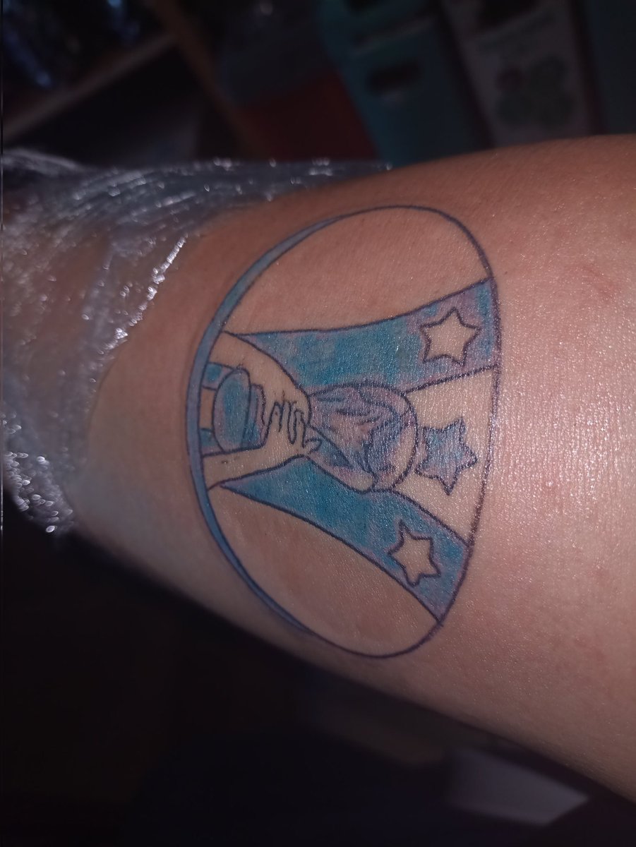 helpromtorres's tweet photo. Las promesas se cumplen, Argentina campeón y cada día Mundo Azul más firme como representante oficial de @mercadopago en #SantaFe .
Hace 1 año y 4 meses mi flia me decía que estaba loco, hoy somos todos parte d Mundo Azul. @marcos_galperin 
Un 2022 que llevaré siempre en mi piel https://t.co/io7ylKAbES