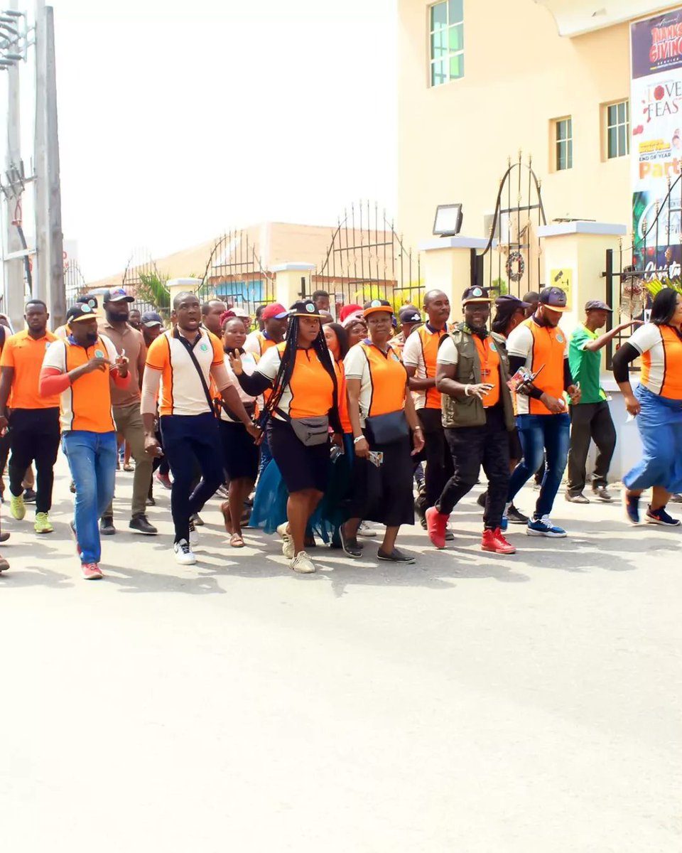 End of year Evangelism yesterday and today’s service. Showing the love of Christ. Giving is Living! See you on Tuesday in DAMI, PRAYER CITY AJAH. Let’s stop evil carryover into the new year. Also on Wednesday at ilupeju church.