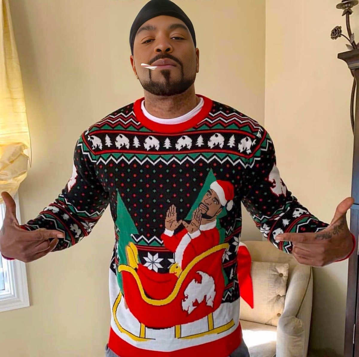 Xmas vibes with @methodman 🎄🎄#uglysweater #wutangclan #hiphop