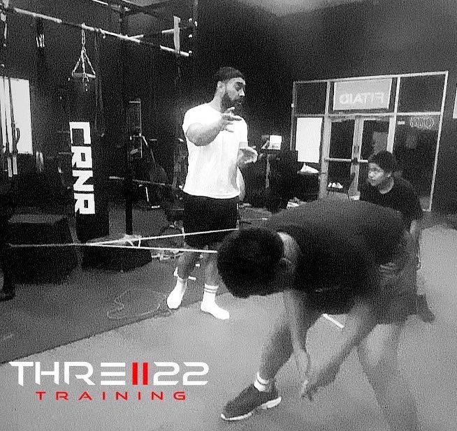 three22training's tweet photo. Work work work, persist persist persist! 🔂 #THREE22 https://t.co/7ArkMW1YTj