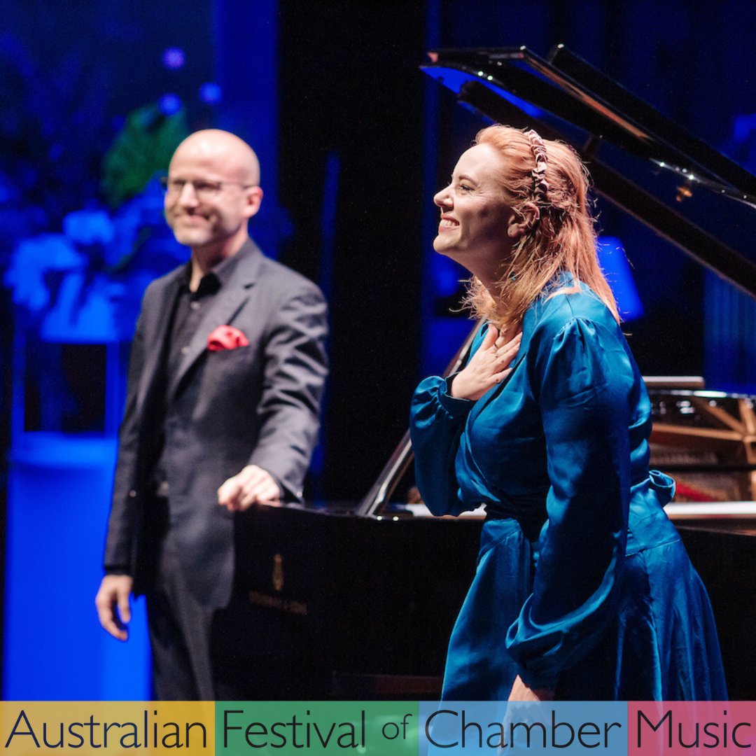 AFCMCairns's tweet photo. 🎶Hope you had a wonderful music-filled Christmas!  The lovely #soprano @lottebettsdean and #pianist @Daniel_de_Borah all smiles after their performance of #HölderlinLieder III #Abendphantasie by #ViktorUllmann

📸 Andrew Rankin

#afcm #concert #classicalmusic #townsville https://t.co/Ha3OEsqOnp
