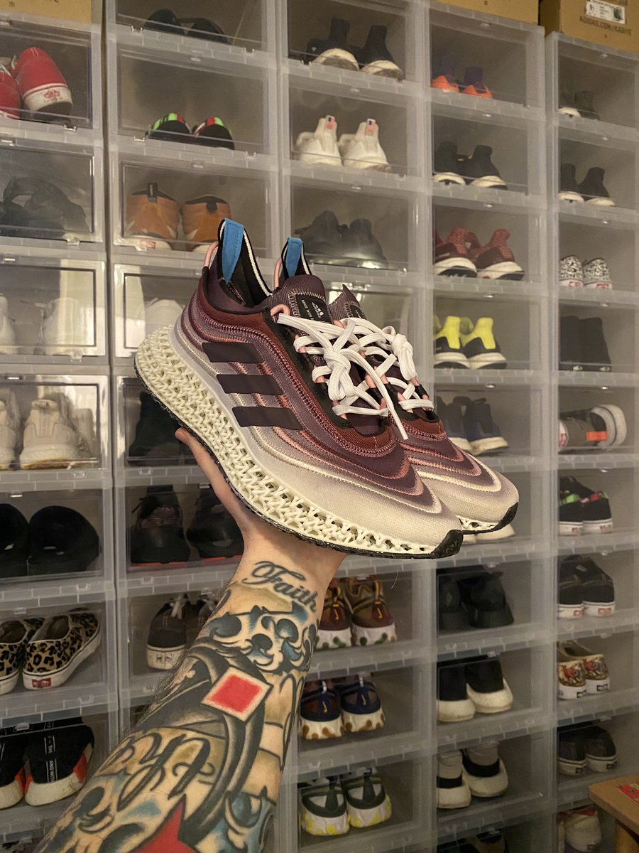 First pick up in a while. Gonna have to pull out the OG reflective <a href="/OhItsTeddy/">OhitsTeddy</a> hoodie today!