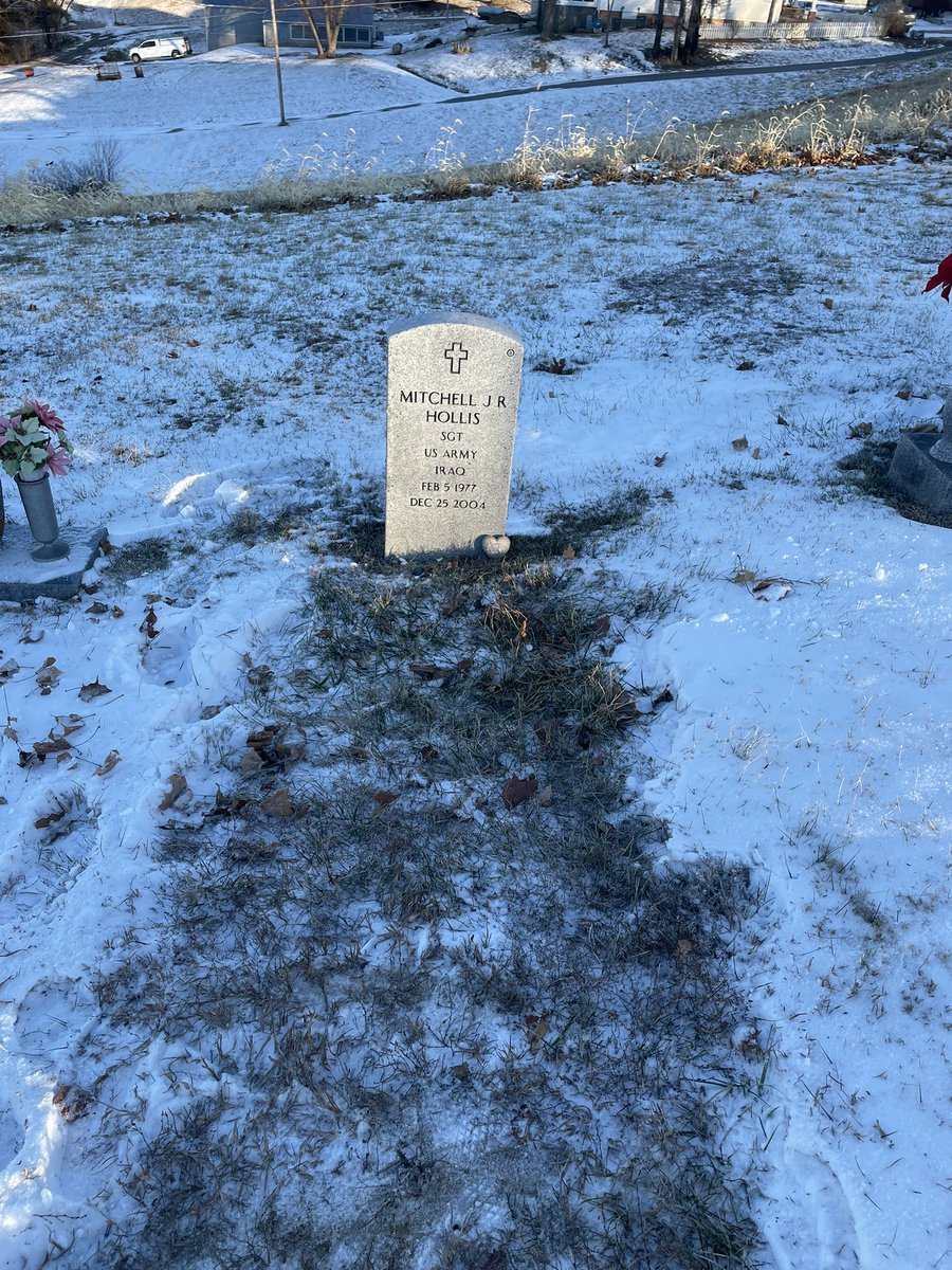 RobHollis26's tweet photo. John 16:22 “So with you: Now is your time of grief, but I will see you again and you will rejoice, and no one will take away your joy.”

Merry Christmas Dad, I hope I am making you proud❤️🕊 https://t.co/5rdbsflRrG