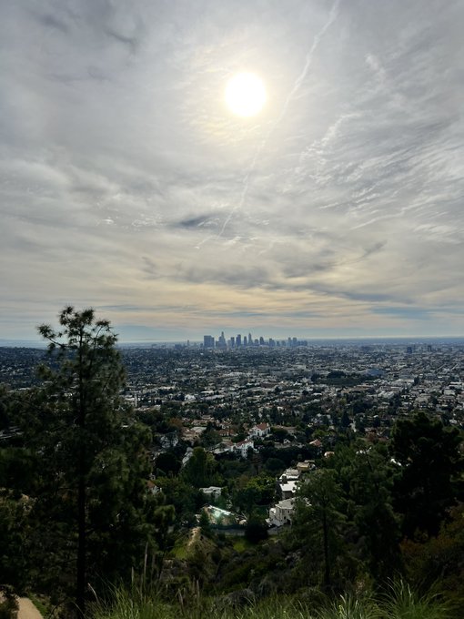 Monday morning hike up to the observatory. https://t.co/jU6nouHEQc<a href="/tag/ilovenyc"class="tags"><span>#ilovenyc</span></a>