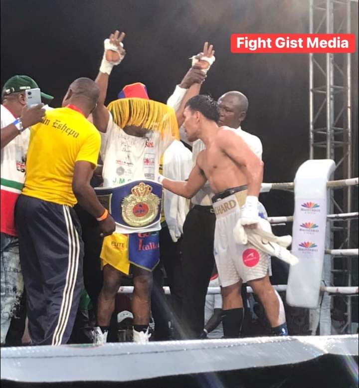 Fightgistmedia's tweet photo. AGBAJE WON BY TKO IN 6.
Taiwo โEsepoโ Agbaje Knocks Out Philippineeโs Richard Pumicpic in round six to become the new World Boxing Federation (WBF) featherweight champion.
Video dropping soon.
.
#boxing #fightgistmedia #agbajepumicpic #GOtvBoxingNight #Gotvboxingnight27 https://t.co/jTKjBYDhg1