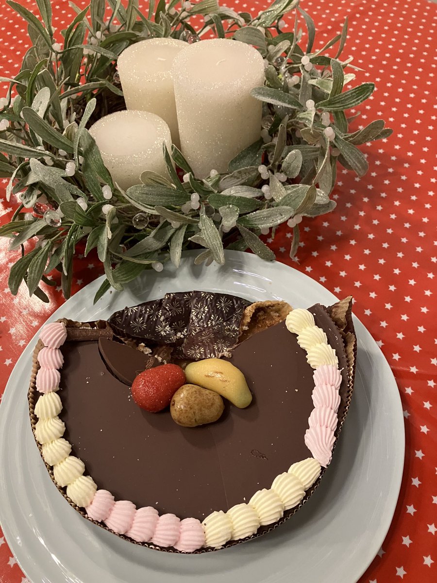 ⁦<a href="/WarrensBakery/">Warrens Bakery</a>⁩ Thanks for the best Tunis Cake we’ve had in a long time. Meant to take a photo before we cut into it but the family were too eager to tuck in! Great customer service too.