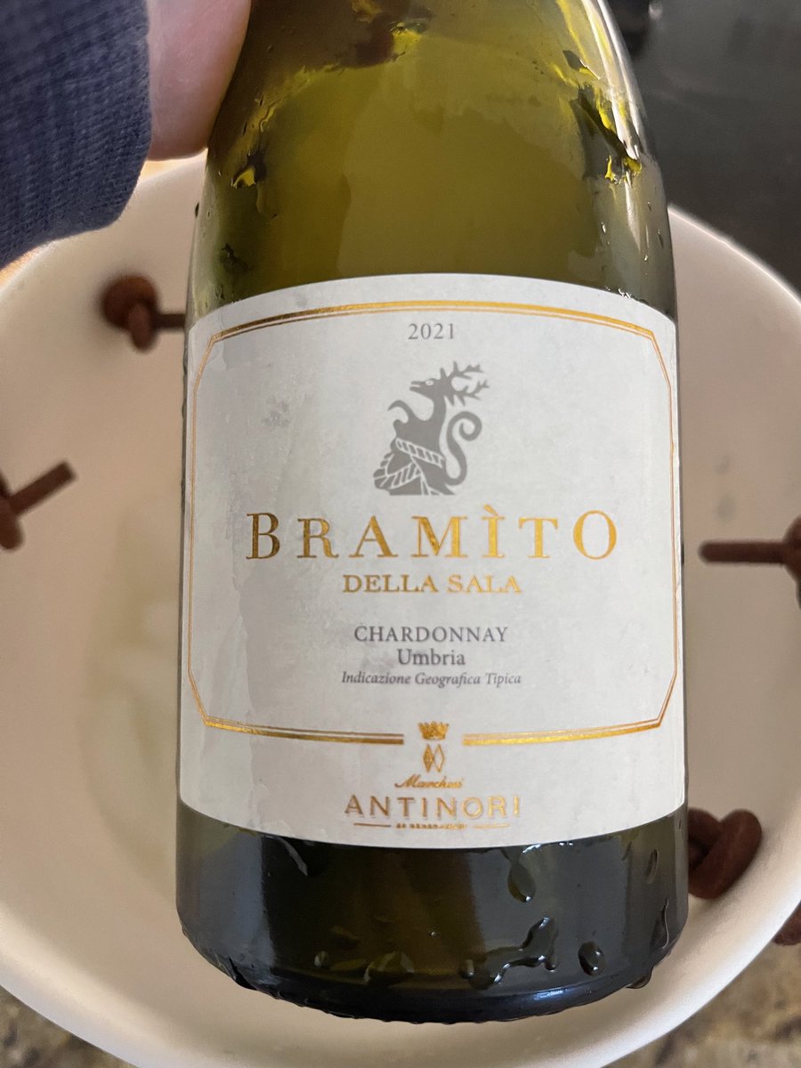 An old favorite of the Rhodie House. The Rhodie’s are the reason that this wine is on the wine list at Olivomare in Begravia, London. A Sardinian restaurant owned and run by the wonderful Mauro Santo. @Miamkitty @judahrhodie olivorestaurants.com/olivomare