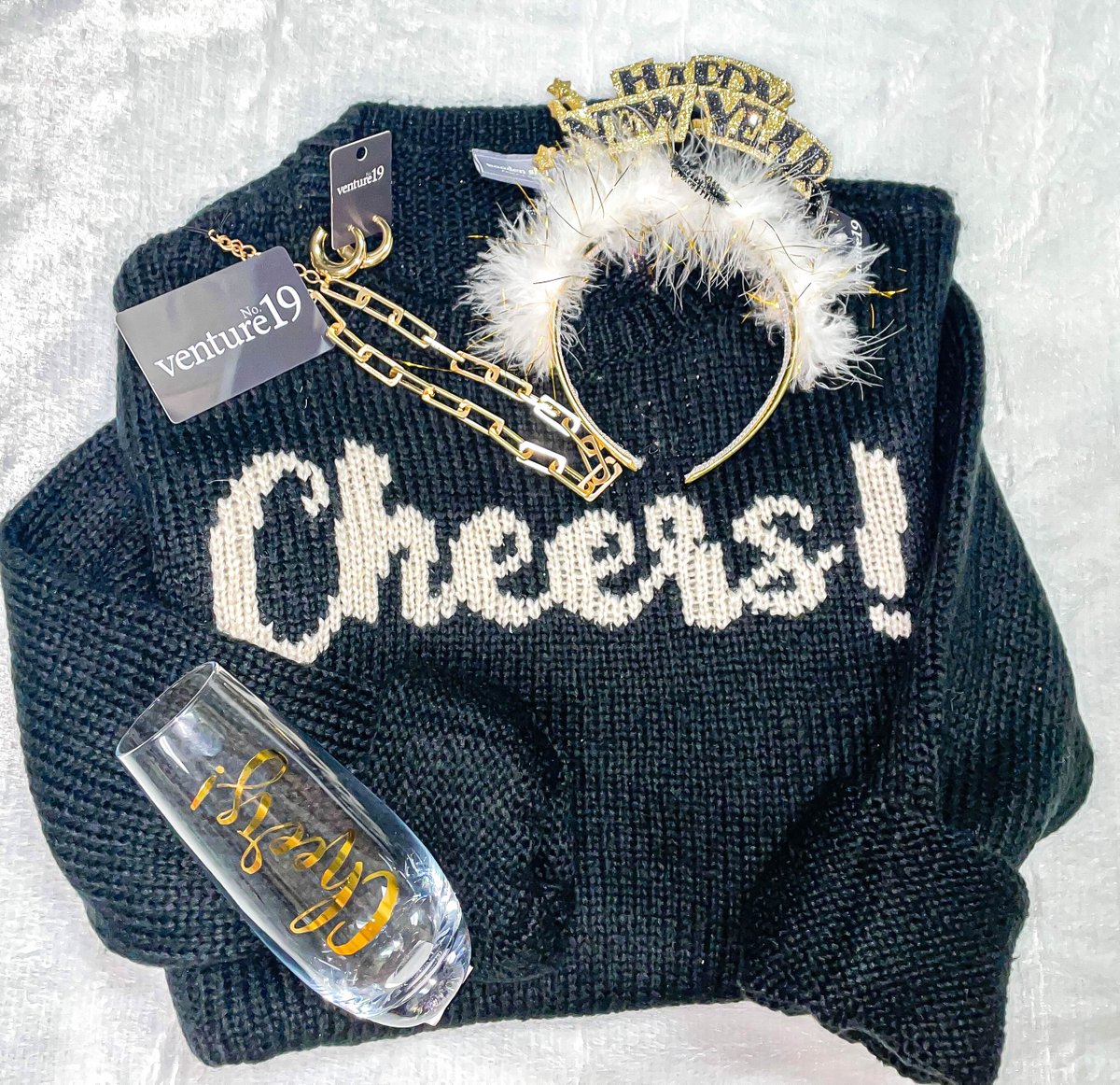 It's time for another #venture19SixPackGiveaways! 🍾
🥂FOLLOW us
🥂SHARE this post
🥂TAG your friends in separate comments (each tag is an entry!)
Check Facebook &amp; Instagram for more chances to win! *winner announced Friday*

#shopventure19 #venture19 #shoplocal#winteroutfi