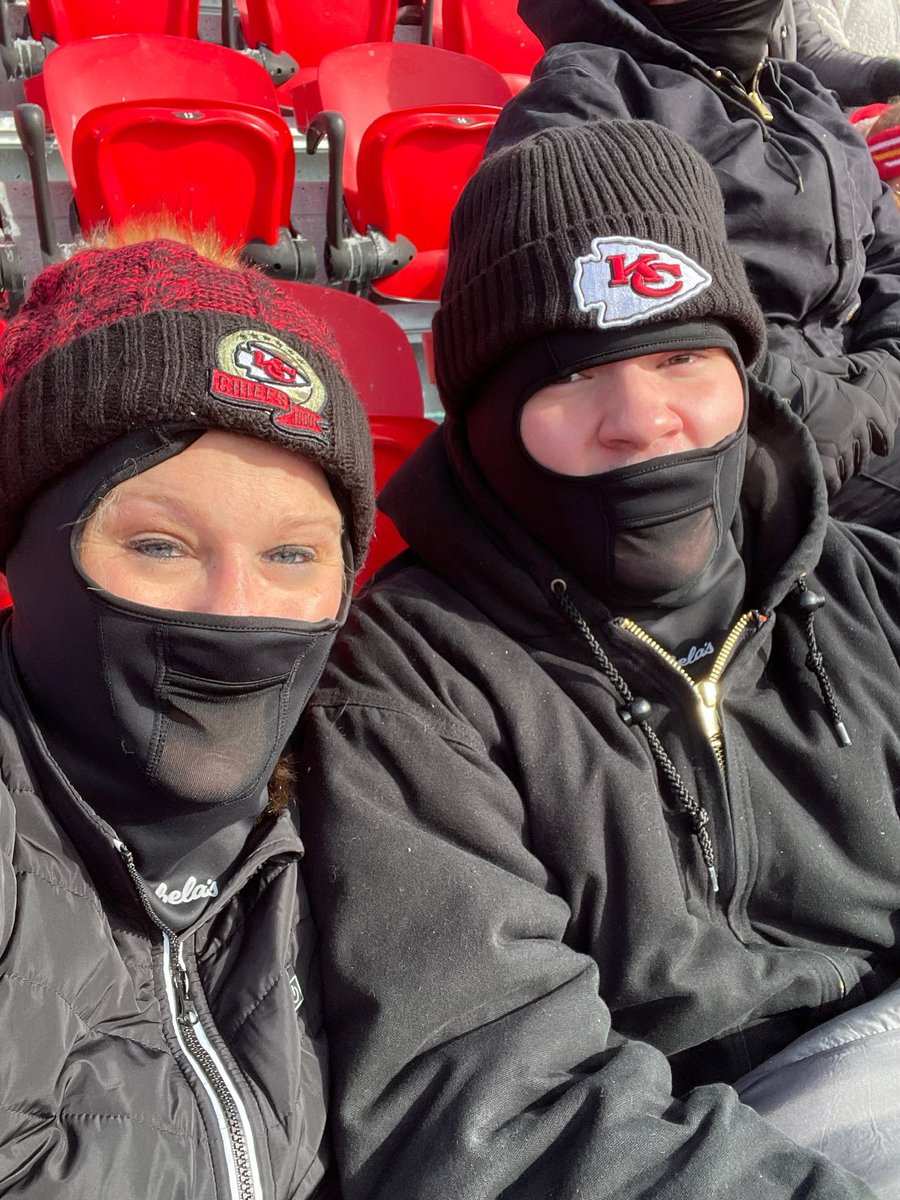 graf2olinger's tweet photo. @PatrickMahomes My son and I were there! It was his very first game and you all owned it! Thank you!! Merry Christmas to you all! https://t.co/RO9B8y9IFs