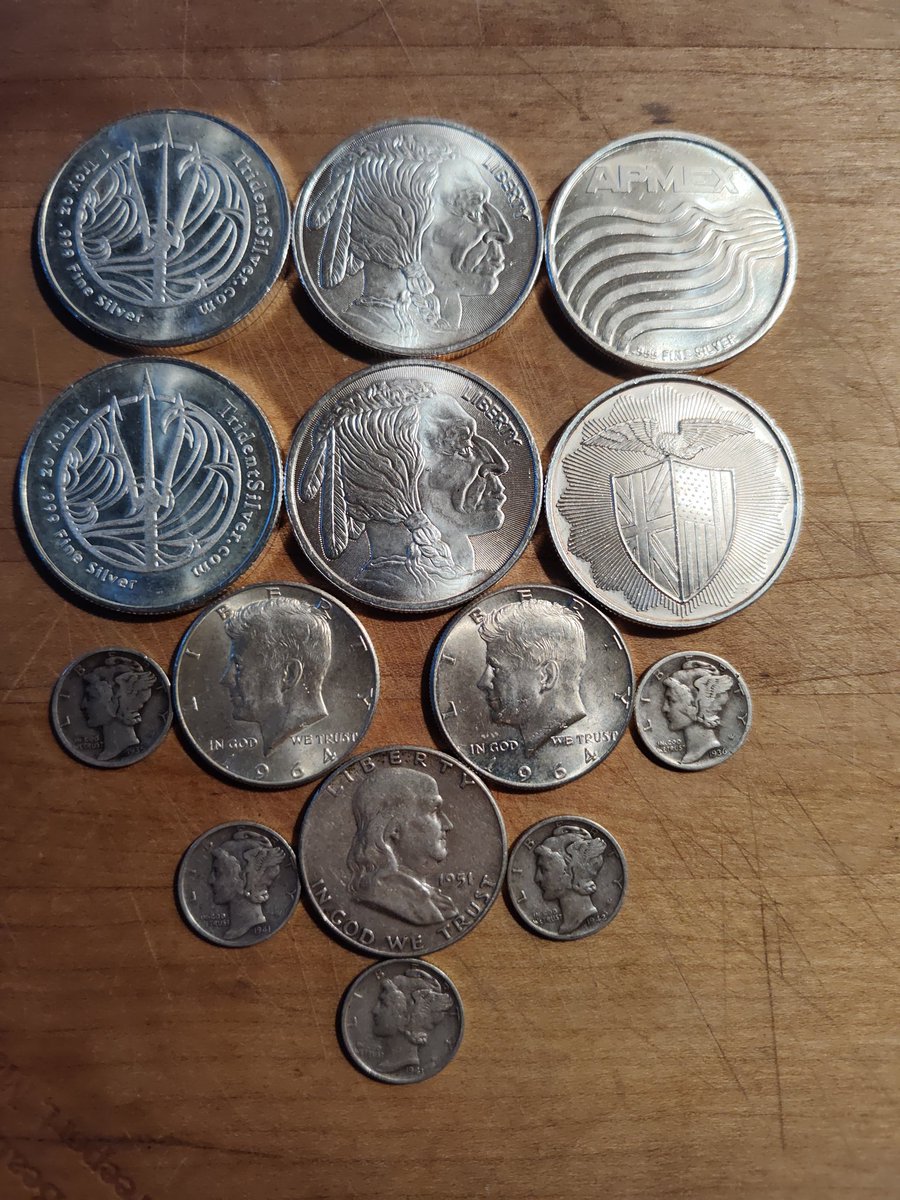 LibertyC0in's tweet photo. ,,@economyninja #SilverInMyStocking https://t.co/5ptjGDEv84