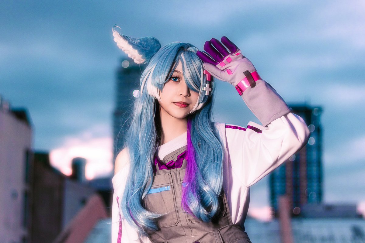 vansinnee's tweet photo. Ewiwa sheeesh 💙🌈
- Elira Pendora | #LazuLight Nijisanji

(I only realized i had the clips on wrong after the shoot was done 🥹)

📷: Mishchievous L.
________________________________________
#NIJISANJI_EN #絵リーラ #pendorART #eligant #elirapendora #cosplay https://t.co/MAu04BOff6