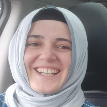 odakdunyam's tweet photo. Demir parmaklıklar ardında iki anne:  Biri tutuklu, diğeri gözaltında

♦️Gülgün Bakay, 22 Aralık'ta Edirne'de tutuklandı.
♦️Sena Mehmetoğlu Edremit'te gözaltında.

HastaMahpuslara Tahliye https://t.co/maULmkxjs1