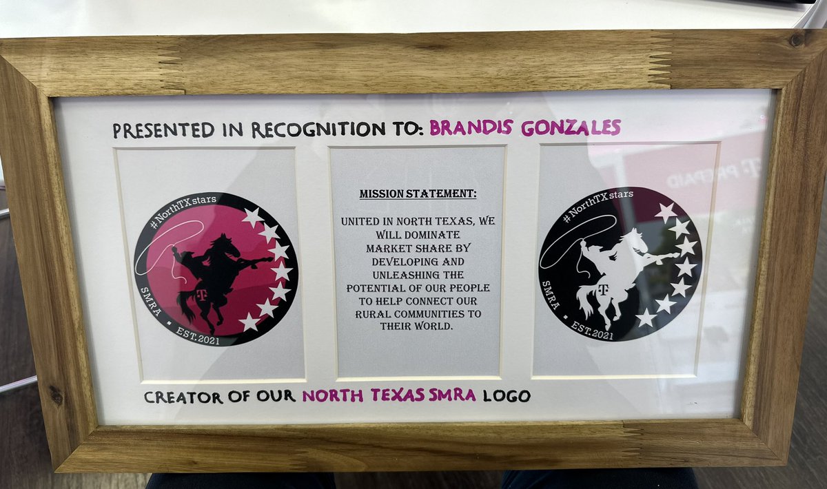 👑 Queen B tweet media