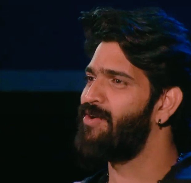 shetty_aditya's tweet photo. Today's episode had 80 percentage of screen space to #RoopeshShetty𓃵 .

And also today's promo videos are in roopesh name.

Wow finale week rockstar is roaring towards trophy 🏆 #BBK9

One only victory 💥💯

#BiggBossKannada 
#biggboss
#colourskannada 
@KicchaSudeep https://t.co/OLoUi9JcJA
