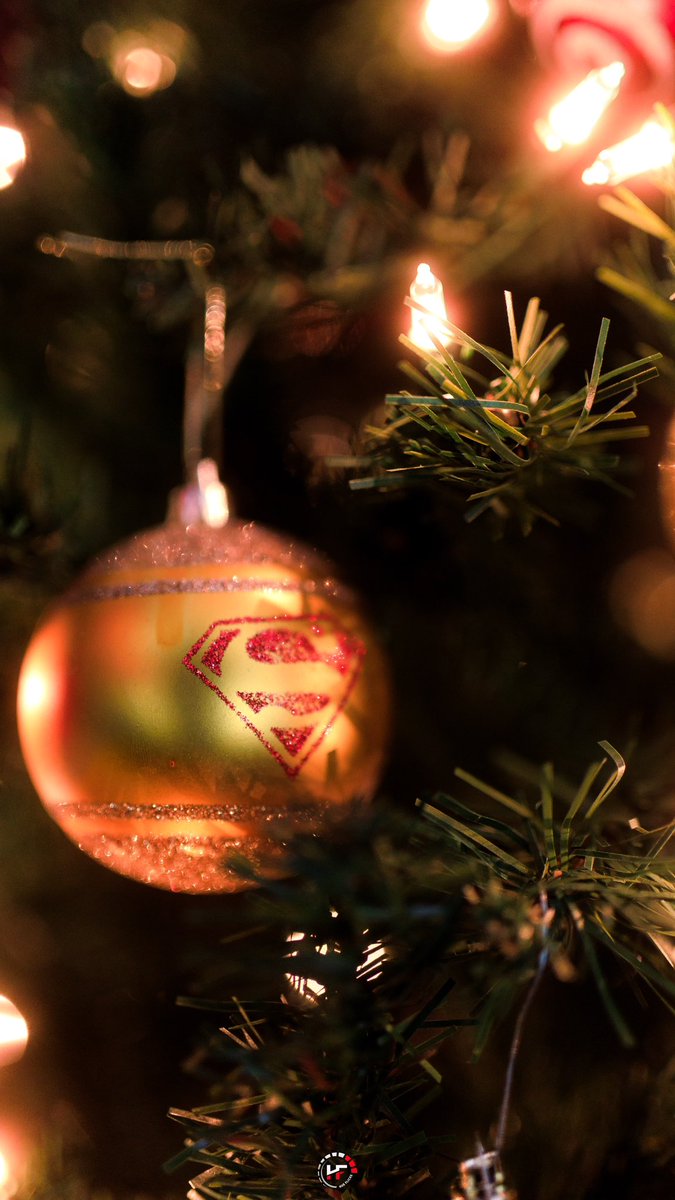 HueFlicks's tweet photo. These Christmas photos are… 🫠🫠

#HappyHolidays #christmas #holiday #decoration #moody https://t.co/7i5ukWivXk
