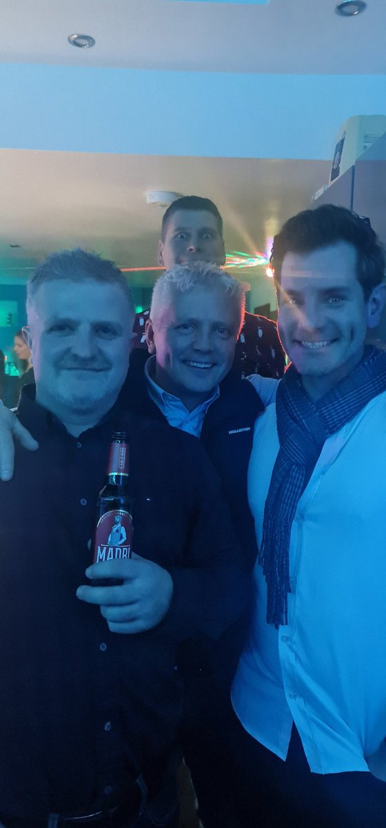 Just hanging with famous Aussie weatherman <a href="/SciNate/">Nate Byrne</a>, as you do. <a href="/mlamplough/">mark lamplough</a>