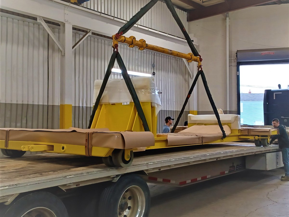 HamiltonCarts's tweet photo. The next time you head out to "Tear up the Road"... remember Hamilton does its's part to support the equipment that rebuilds them...so have at it!

#XT3407  #BoxingDay #MondayMotivation #mondaythoughts https://t.co/AQgxljEvmp