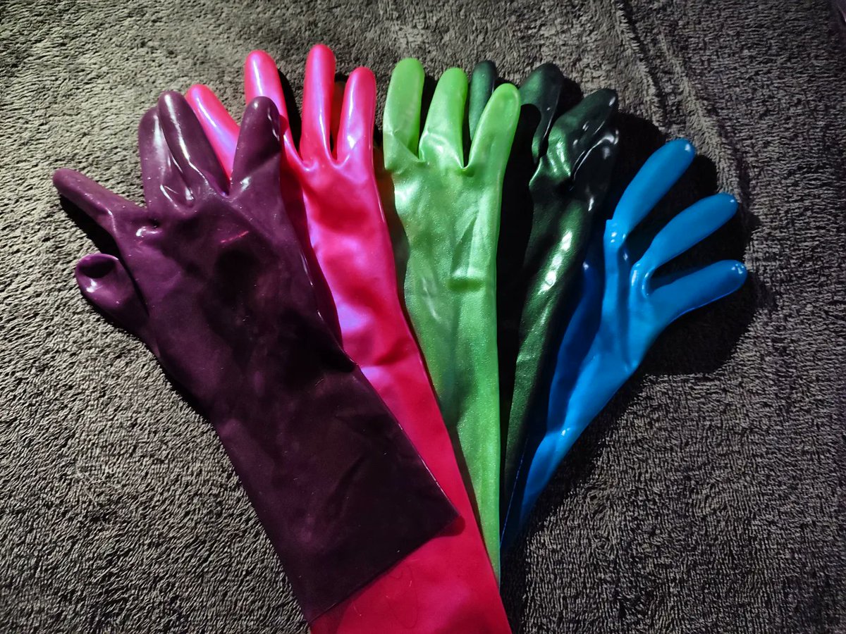 exlatfr's tweet photo. Nouvelle livraison, les couleurs sont tellement incroyables !!
#latex #latexgloves #latexlife #latexhand #latexcasual #latexfashion #latexfan #latexfetish https://t.co/Ad146cX0Eu