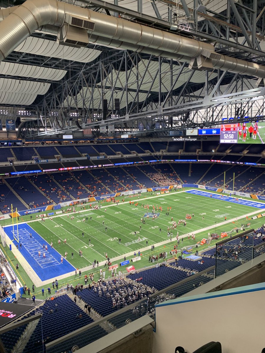 EdPosaski's tweet image. After all these years working in athletics admin for the first time the university I’m working at  ⁦@NMStateAggies⁩ is playing my alma mater in a sport ⁦@BGathletics⁩   Today though I bleed crimson. #AggieUp #WobbleOn