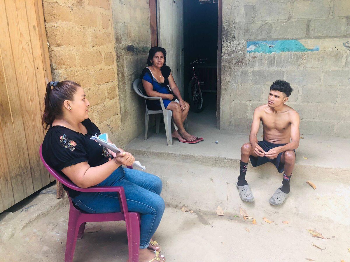 ClsNicaragua's tweet photo. #NuevaSegovia
Gobierno #Sandinista a través del #MIFAM continua llevando a cabo presentación de la cartilla "Adolescentes y Jóvenes valientes en tiempos de esperanzas y Paz" a Jóvenes del municipio de #Mozonte.
#PuebloAlegreYUnido
#DiciembreAlegriasFamiliares https://t.co/jsi353rTNG