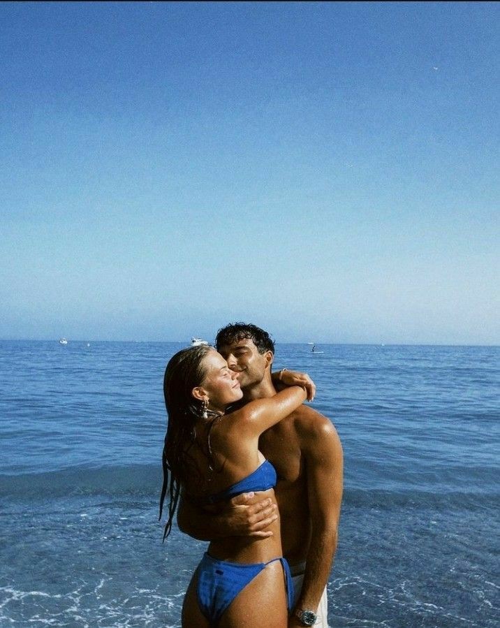 ezdevito's tweet image. 🌙🍯 1/2