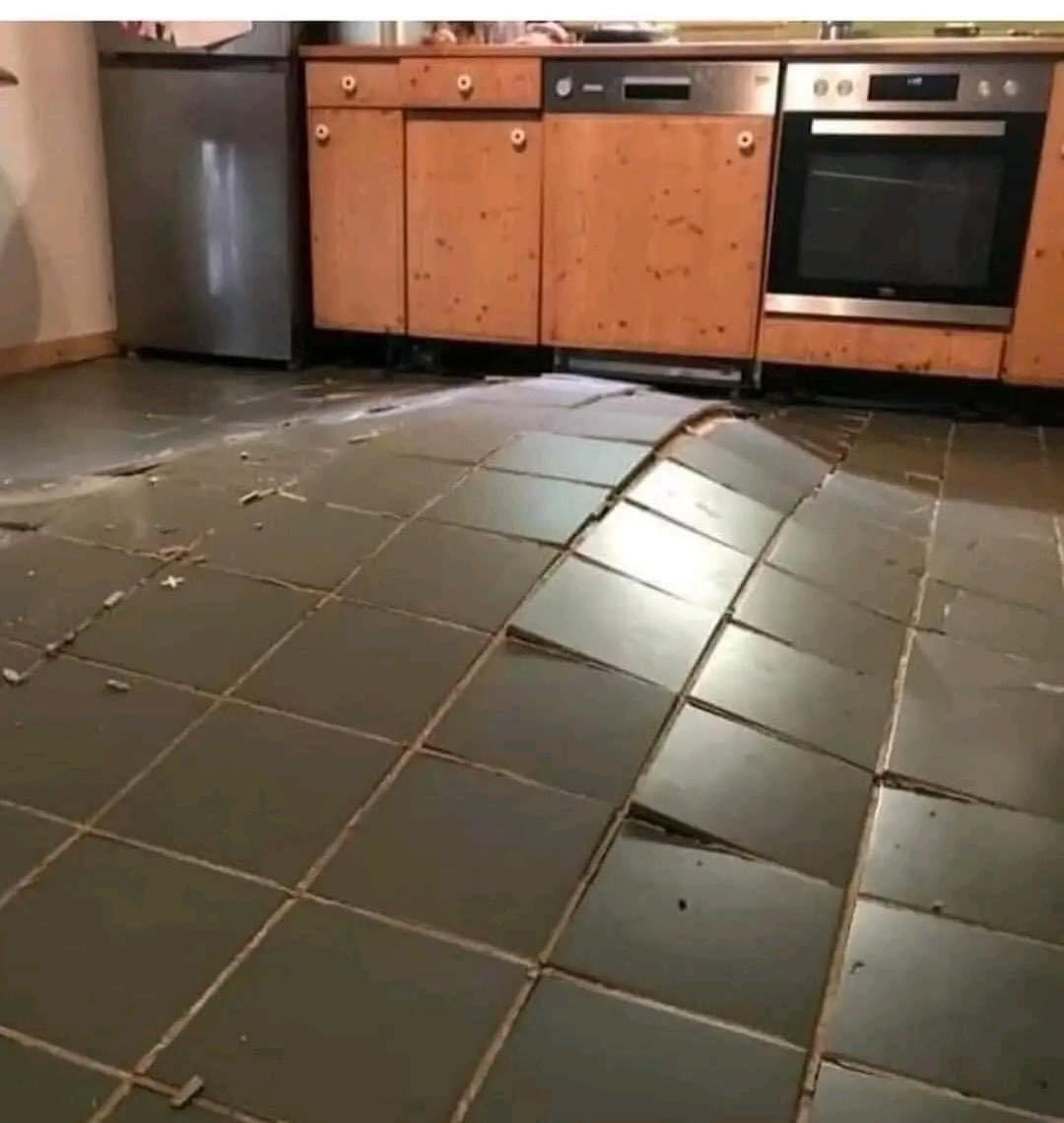 ❎e k ℹ️ tweet media