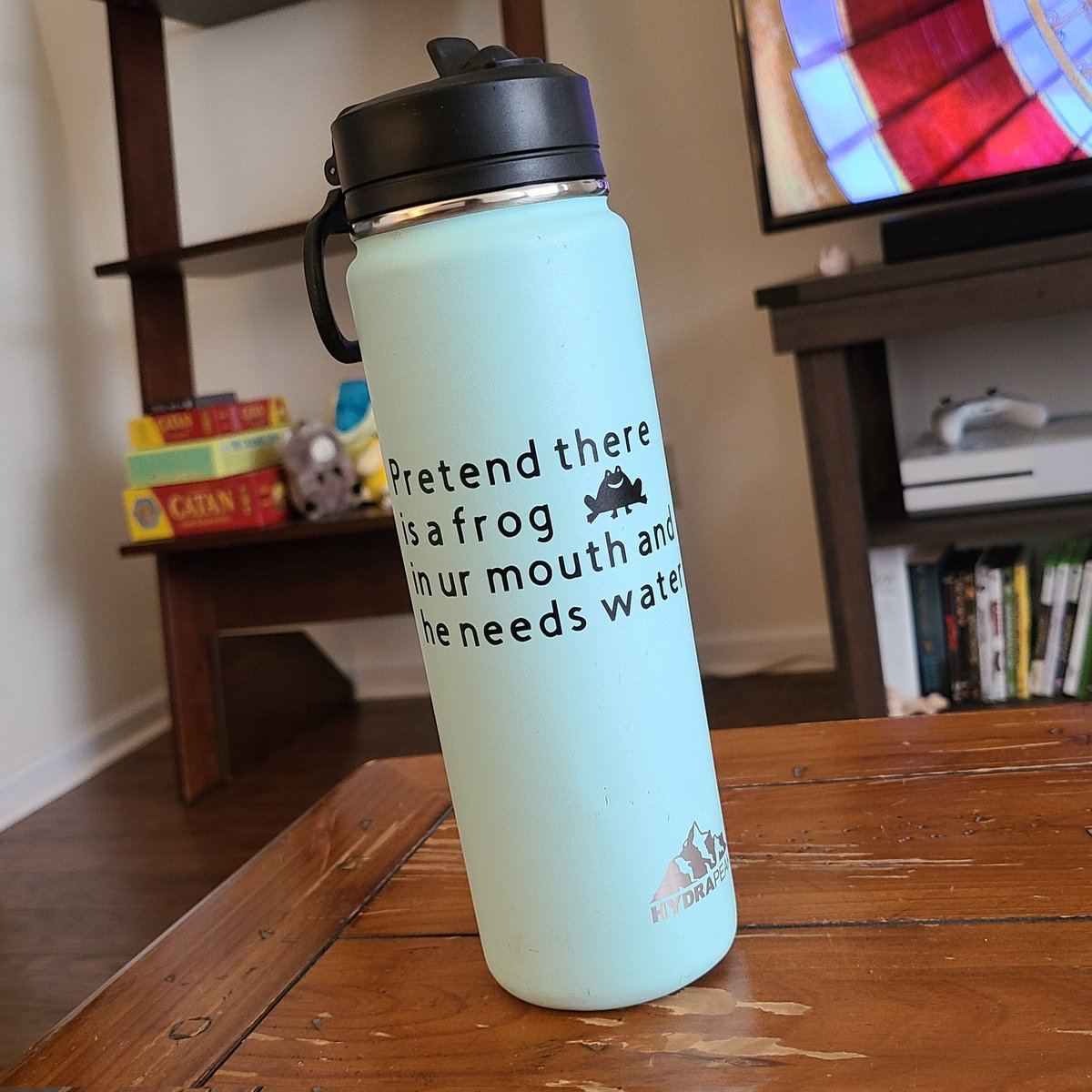 Shoefight1's tweet photo. Got a Cricut like every women has in the lehigh valley so get ready for some A+ prints. 

First up we have some good hydration motivation 🐸 https://t.co/y7jTca8reP