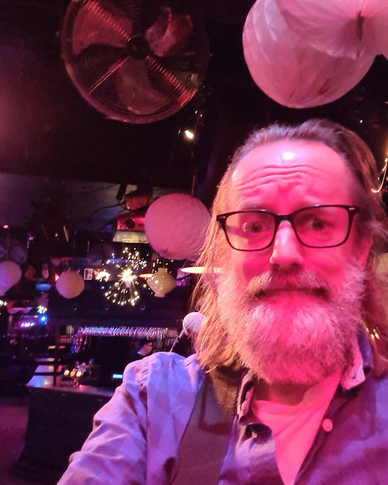 DuplexRecords's tweet photo. BareEgilBand: I dag spiller jeg julekonsert på Last Train! Det blir stas! Konsertstart klokka ni. Kom kom kom! https://t.co/LTa7plB07n https://t.co/sb7wbAC4p1