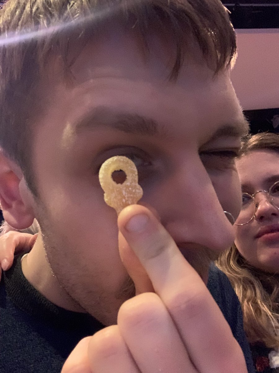 I spy a panto! He’s behind you! #LTHPanto