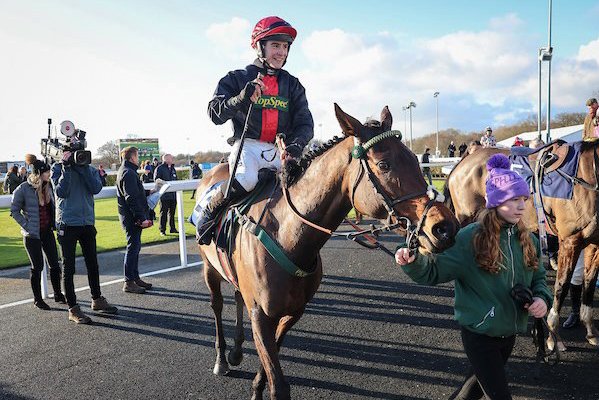 Alex Fawcett tweet media