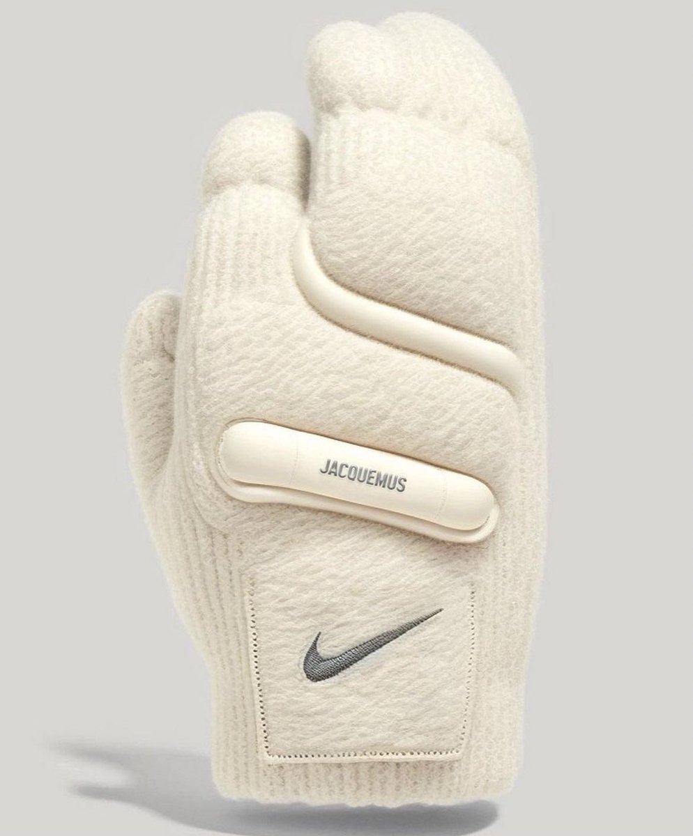 badestoutfit's tweet photo. jacquemus x nike concepts by marco simonetti https://t.co/evteaGKz1G