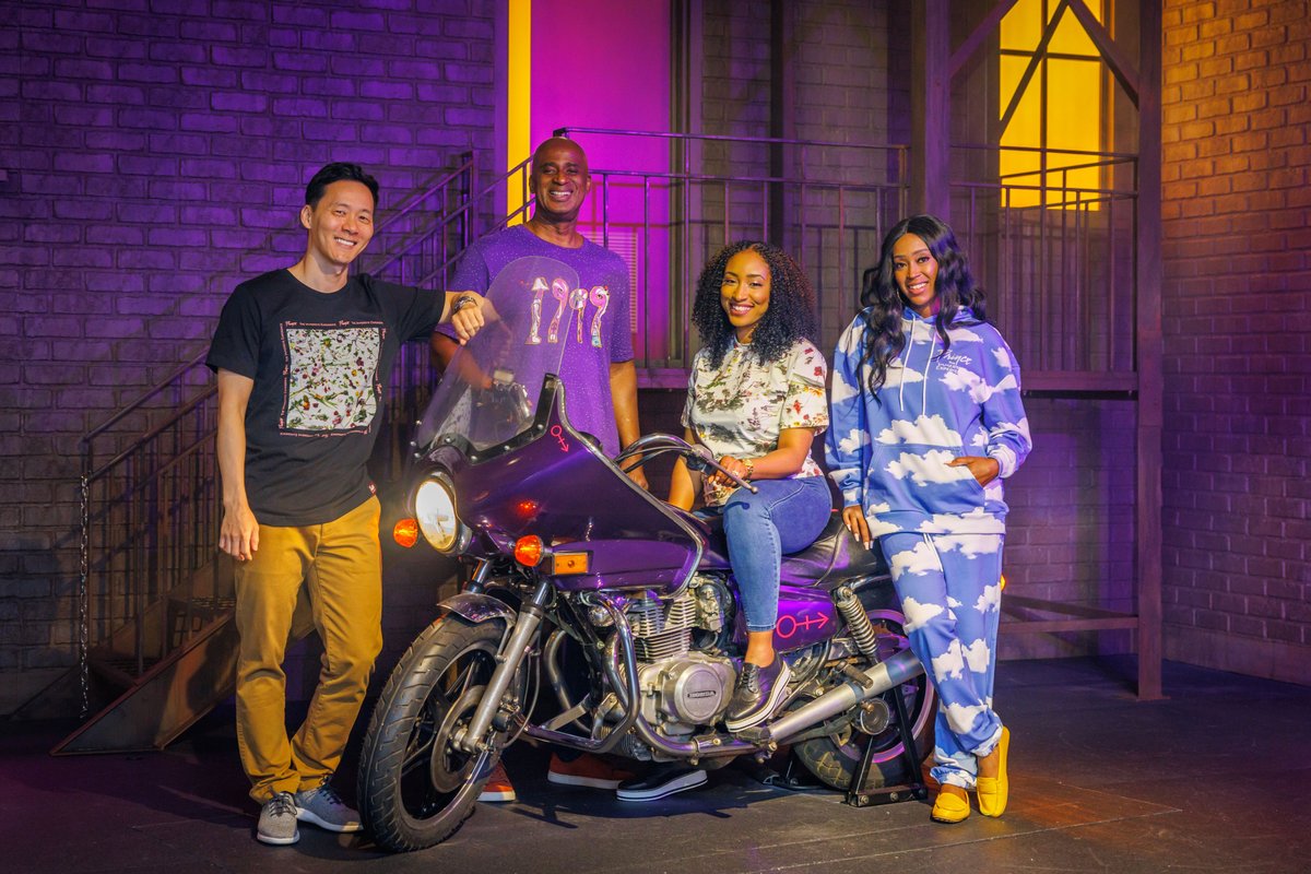PrinceTheExp's tweet photo. Calling all procrastinators! This is your final week to catch the premiere staging of Prince: The Immersive Experience in Chicago. Reserve your tickets before it closes Saturday, 12/31. https://t.co/zv4G9ZU48I

📸: @alivecoverage https://t.co/EjdsoScGAS