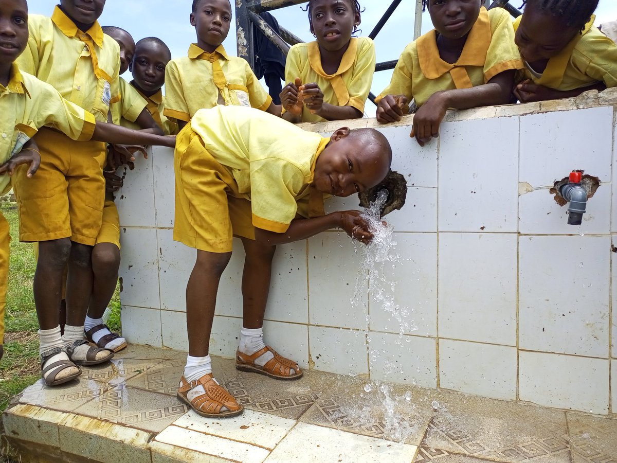 RuralWatchAfrik's tweet photo. 2.See comments for more.#santation #WASH #hygiene #ruralschools #sdgs2030 #environmentalsustainability #development #donate #charities #holidaygifts #holidaygiving #boxingday #africancharities #childnutrition #humanitarian #changemaker https://t.co/mv60jZMeqf