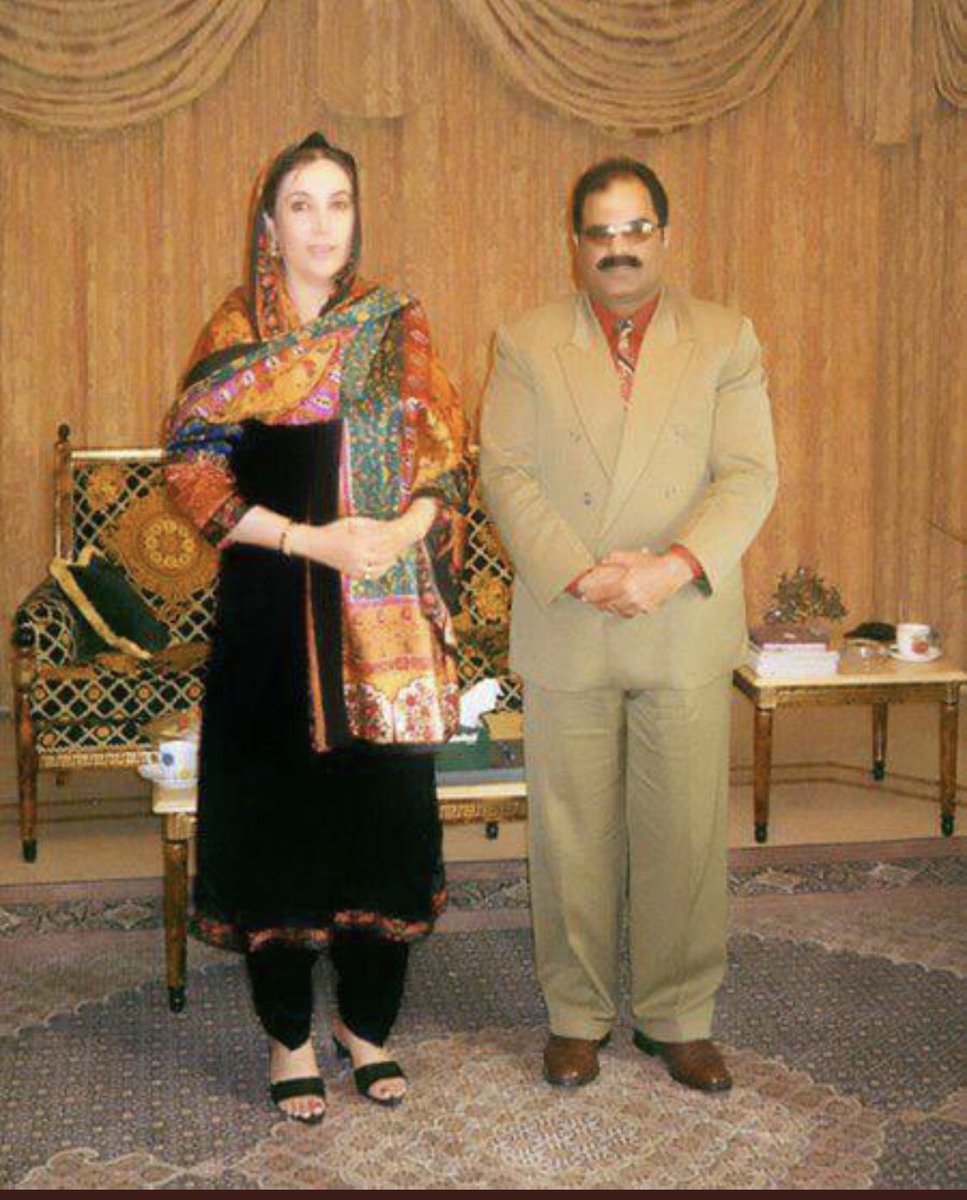 Will #NeverForget the last meeting with #SMBB in dubai. Just a day before she came home.Her energy, exuberance& lovefor the country left me speechless.She told me she was going to be martyred,yet not a word I said would detract on her commitment.will always be her younger brother