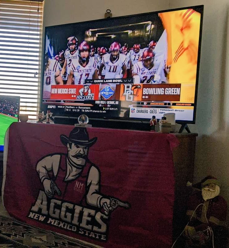 rayrynofan's tweet photo. @ReegHeen23's favorite with the massive pick! #Brohard #AggieUp @NMStateFootball 🏈 https://t.co/ntyDZulOAk