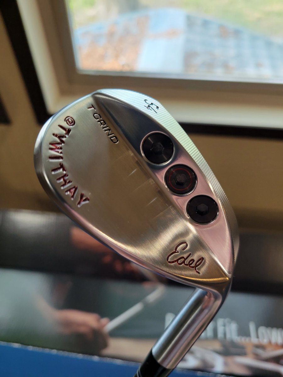 TheTywithay's tweet photo. @TXGxCC Fit by @mrparthree at CC in Chicago and stamped by @EDELgolf 

Amazing wedges! https://t.co/3ApkY4tgrE
