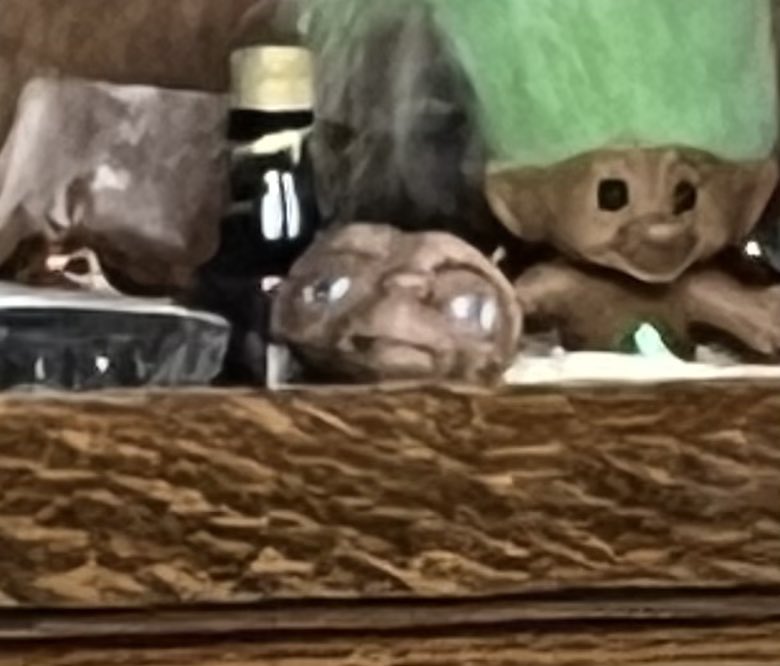 AQuickAside's tweet photo. This fucking guy has been staring at me this entire time. https://t.co/euhHX1oEfn