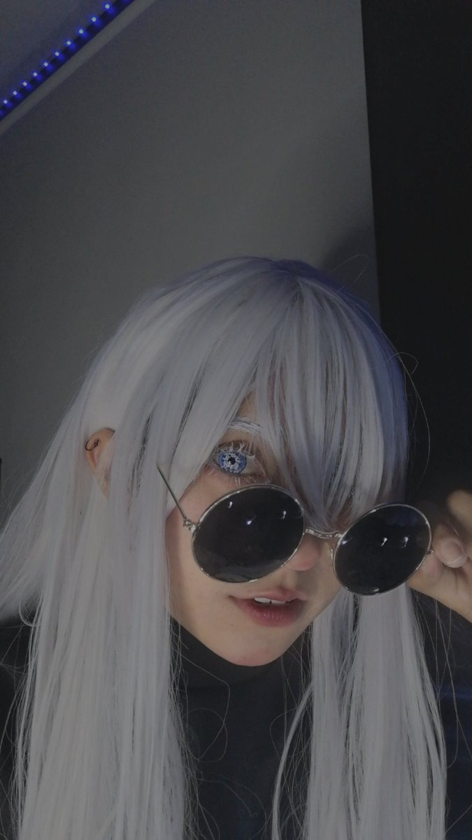 Gothnnie's tweet photo. Satoru Gojo 🤍🔥

#cosplayergirl #cosplay #JujutsuKaisen #GojoSatoru #gojo #cosplayer #anime https://t.co/NgaLiYpPWo