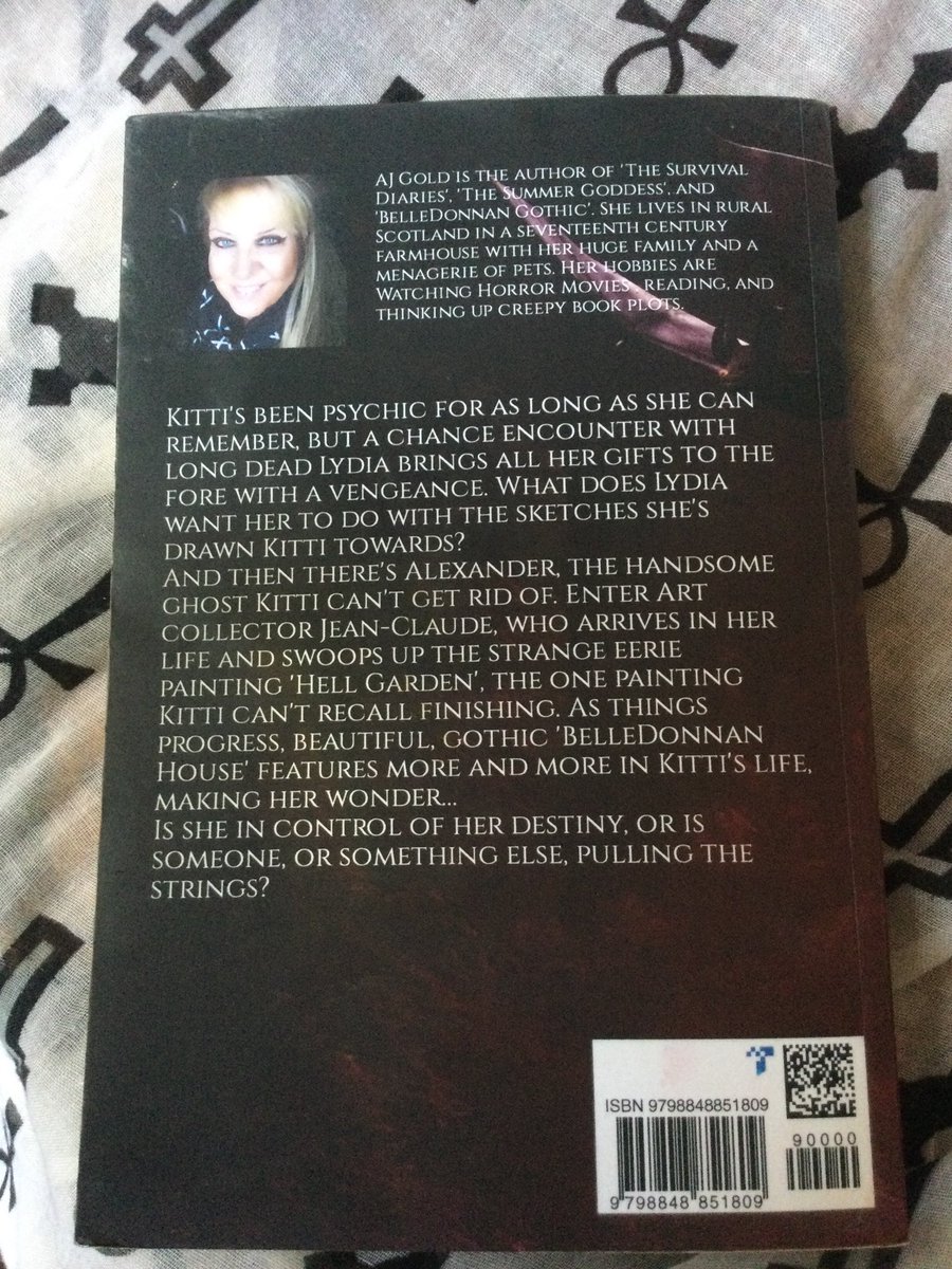 <a href="/TheBookerTweets/">The Booker</a> BelleDonnan Gothic! 🌙