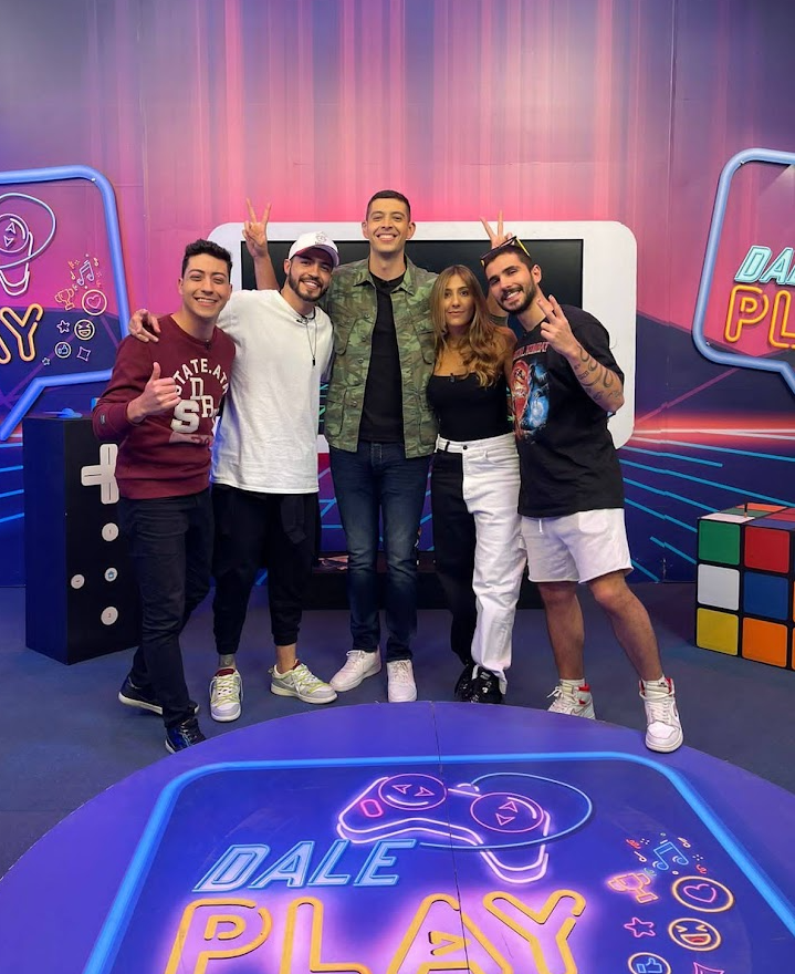 ElFedeTv_'s tweet photo. Cuando un influencer fue a decirnos que le apostaría a su música un primero de marzo del 2022 en #DalePlaygo jaja @wawawanduque https://t.co/NjDVe6kT6q