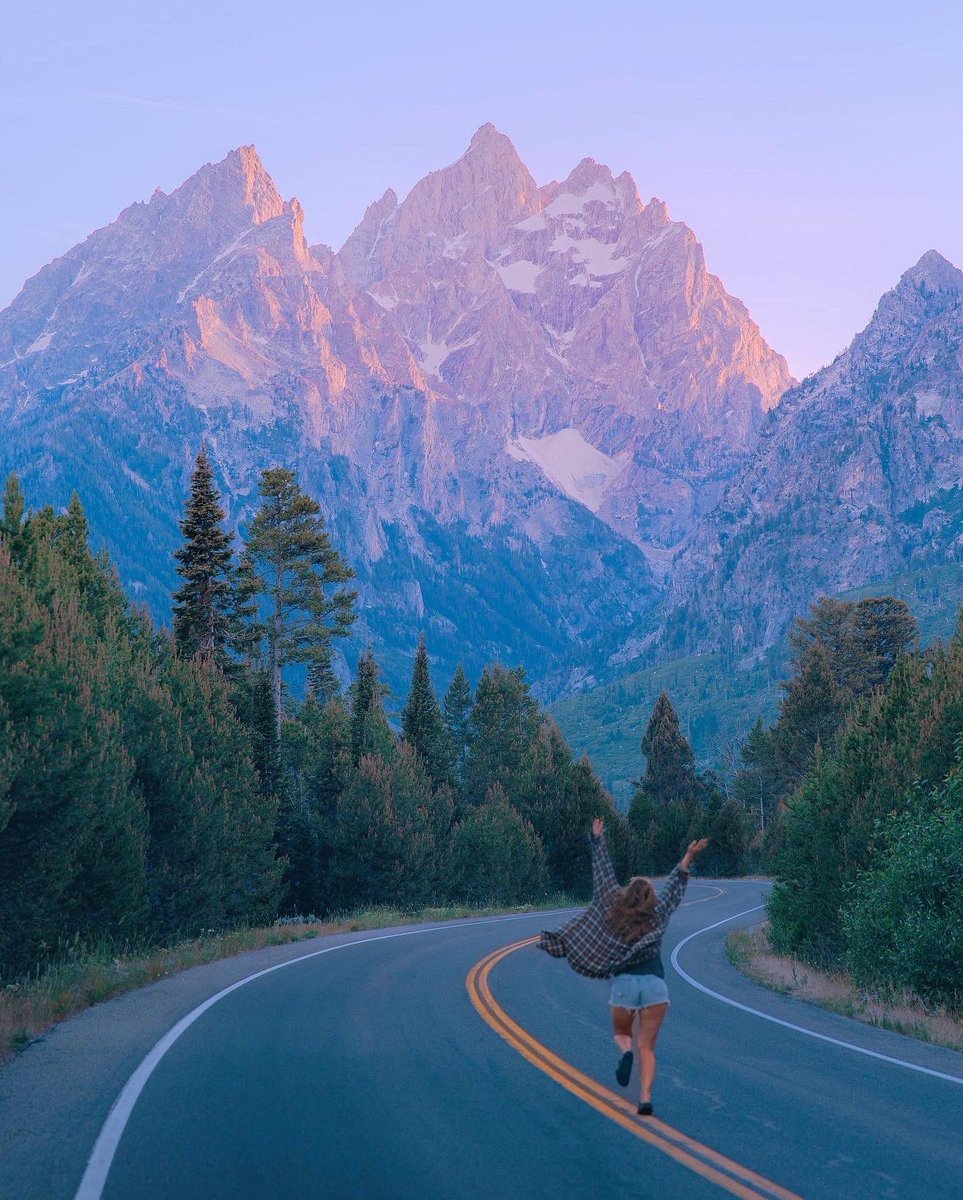emilyshoots's tweet photo. summer in the grand tetons > https://t.co/ryKVbp1nui