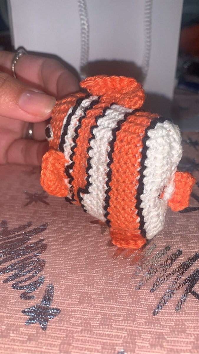 Polaroid143kpop's tweet photo. Protege tus AirPods 
Método de pago: ATH Móvil 

#supportssmallbusinness #SmallBusiness #customize #crochet #airpods https://t.co/4xlEHPYorQ