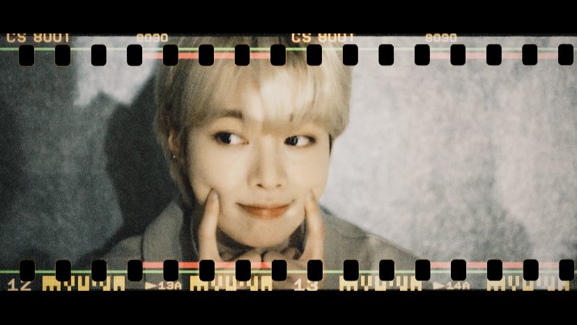 myworldhubidodo's tweet photo. [ Fancafe ☕ ] 

[🌻 Para iE ] 💟3️⃣0️⃣0️⃣💟

¡Hola, nuestro iE!
Hoy es el día 300 desde que nos unimos oficialmente~

Wow 

#TEMPEST #템페스트 #HANBIN #한빈
#템페스트_한빈 #300DaysWithTEMPEST https://t.co/seya63U3zE