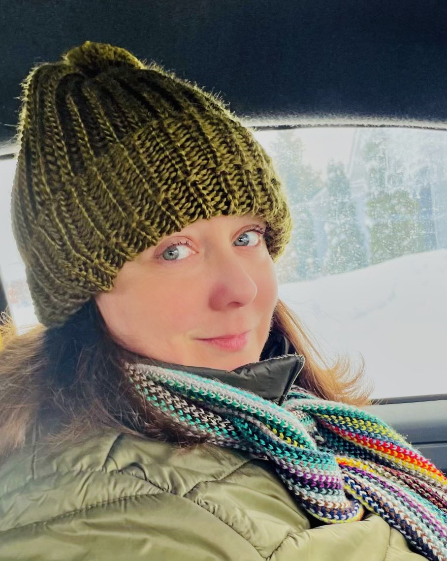JWillows_Author's tweet photo. Obligatory #birthdaygirl picture…I guess.
#notaselfie https://t.co/dzbkb80sqy
