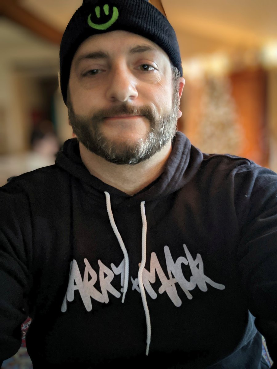 ExtraMedium27's tweet photo. Got some awesome @harrymack gear for Xmas 😊 #freestyleGOAT https://t.co/YLtKGpJczW
