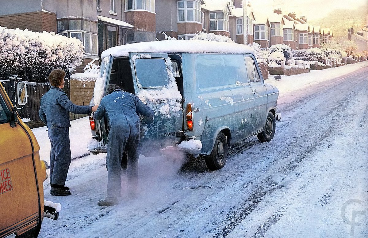 CForetime's tweet photo. Snowfall in the UK
Colourized #1970s
@bt_uk https://t.co/yQCCMchtxW