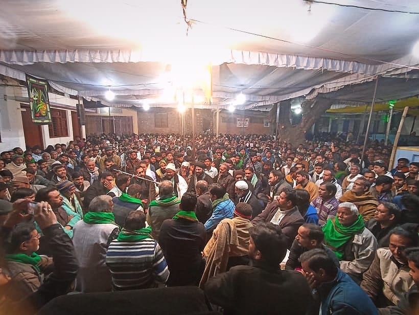 Askari_zam94's tweet image. 5th Majlis Ayyam E Azaye Fatimiya Badagaon Ghosi
Khitabat Maulana Syyed Nazar Zaidi Zainabi Sb
 #Ghosi_Azadari #fidak
#FatimaAlZahra #bulb #Martyrdom_OfBibiFatima