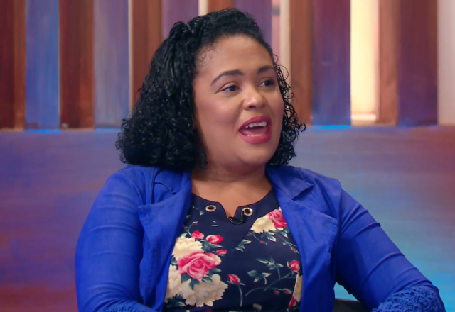 Esposa dorme com o cachorro e explica porque não pode separar do marido: "Religião não permite" (via #casosdefamília)

tinyurl.com/sbt234417