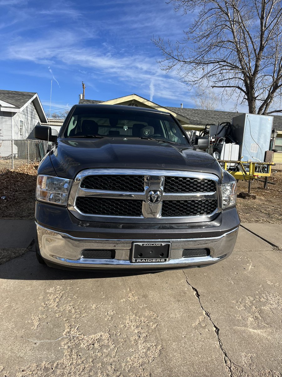 AngelHe53773113's tweet photo. I got the best wife in the world she got me a brand new truck from r Christmas it’s a 2021 ram 1500 classic v6 great truck thank u Dawna Hernandez https://t.co/Ib9OVp3NmL